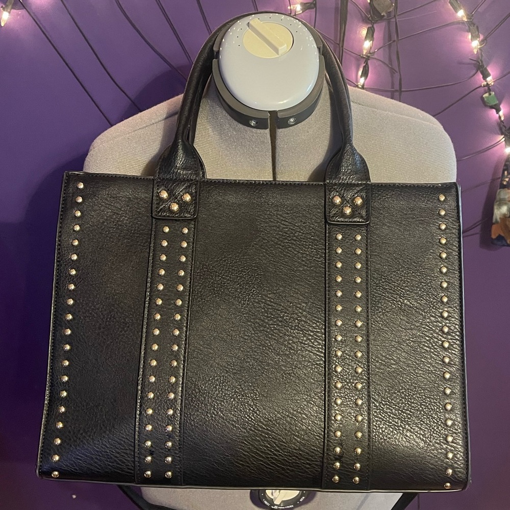 EUC faux leather conceal carry purse